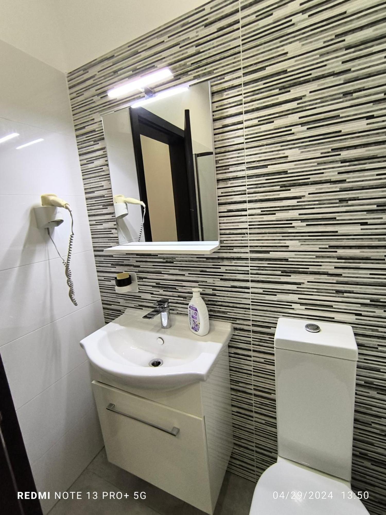 One Bedroom Tea Apartment Il-Gzira Exterior foto
