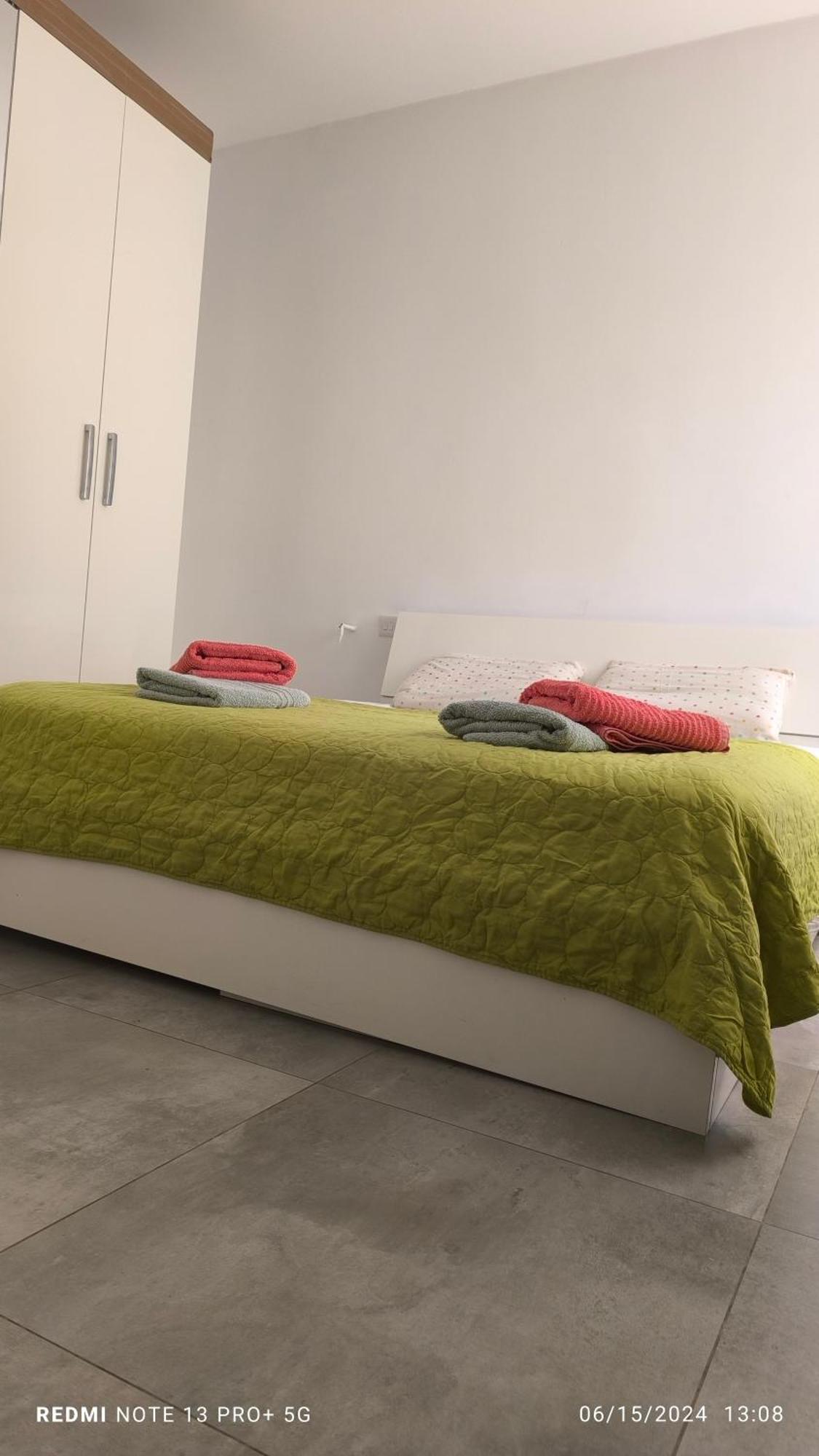 One Bedroom Tea Apartment Il-Gzira Exterior foto